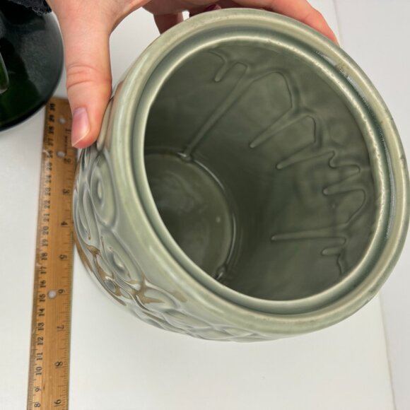 Vtg Cookie Jug Jar Two Tone Green McCoy w Lid Made in USA Model 213 Damaged Read - Picture 11 of 12